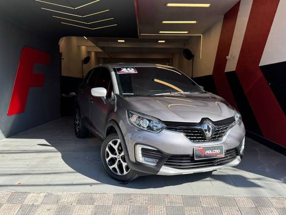 RENAULT CAPTUR 1.6 16V SCE FLEX BOSE X-TRONIC RENAULT CAPTUR 1.6 16V SCE FLEX BOSE X-TRONIC